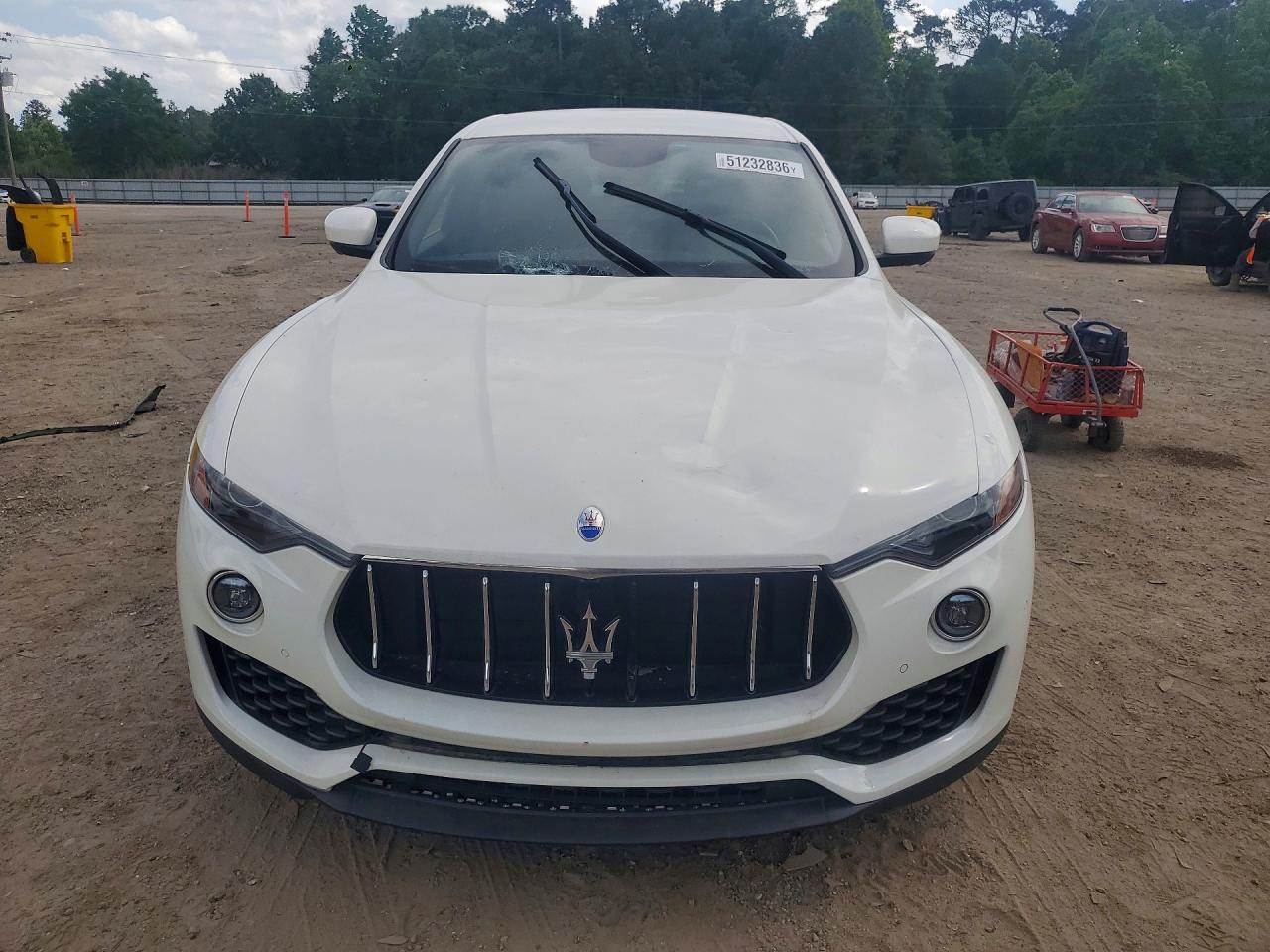 MASERATI LEVANTE 2018 — 6