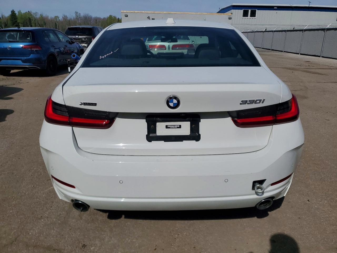 BMW 330XI 2023 — 7