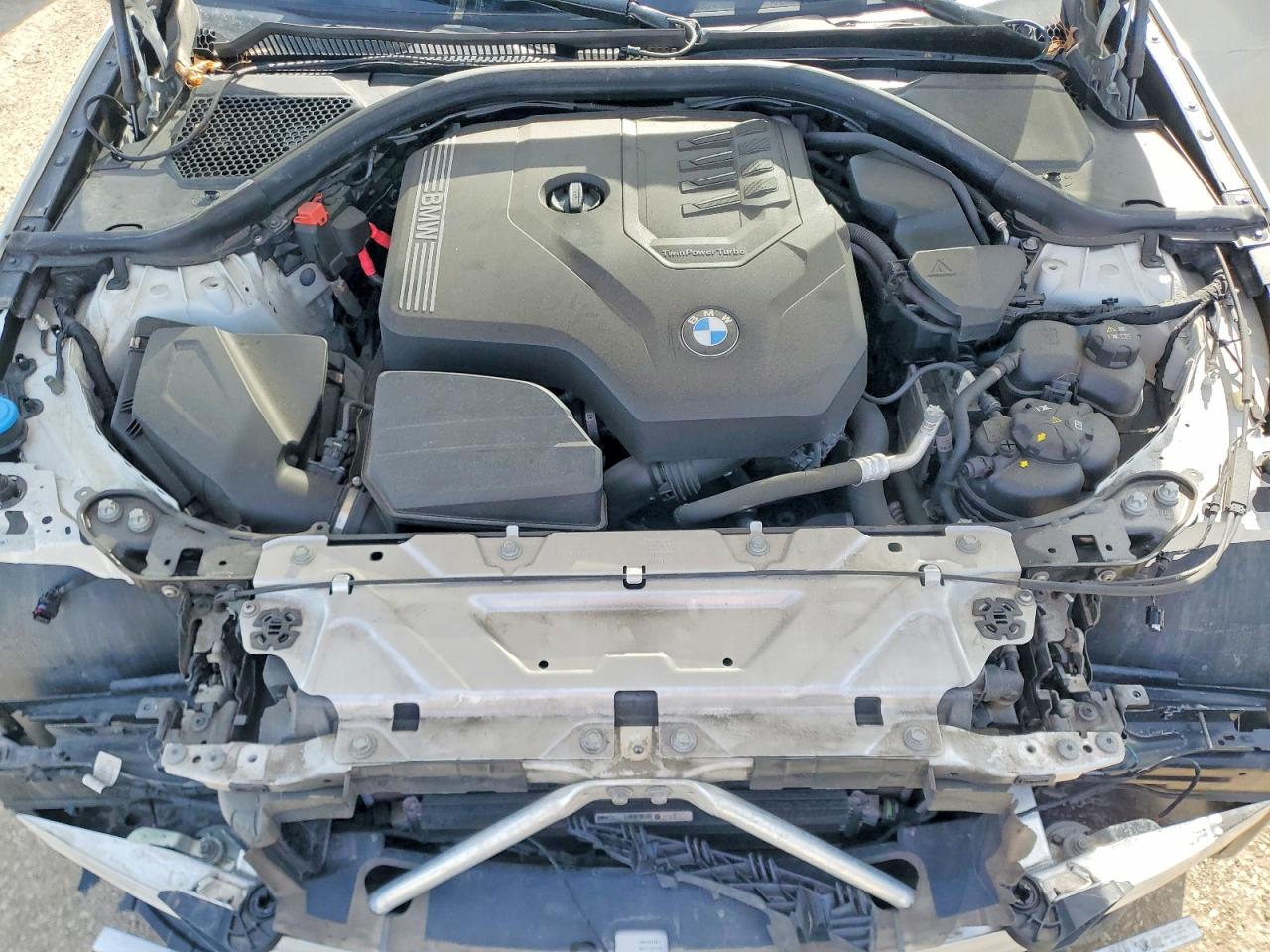 BMW 330XI 2023 — 12