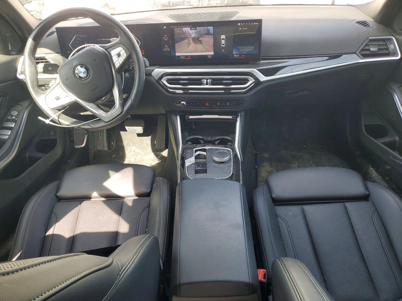 BMW 330XI 2023 — 9