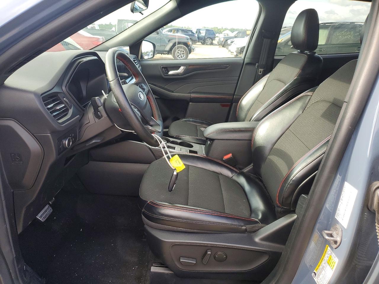 FORD ESCAPE 2024 — 8