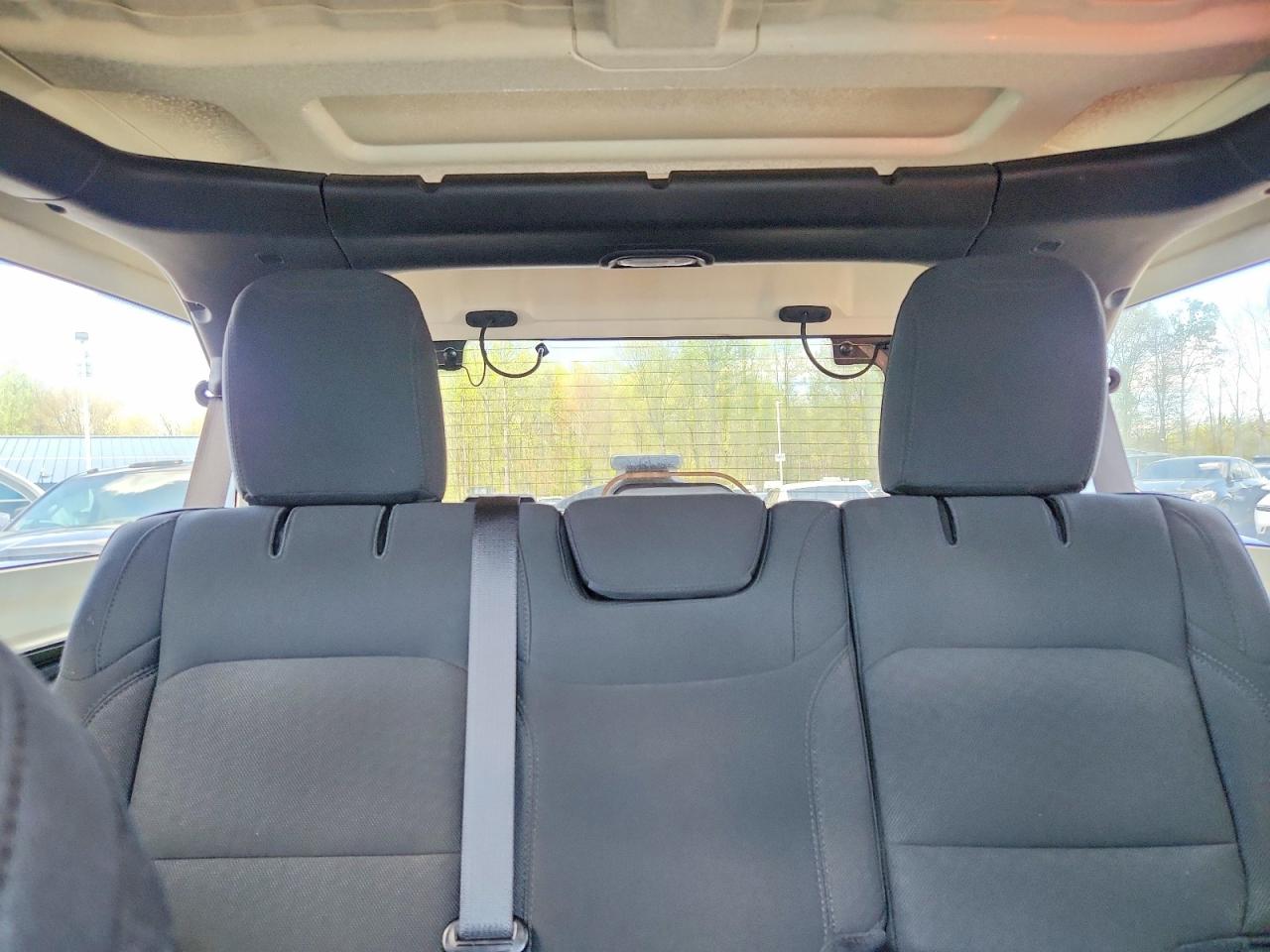 JEEP WRANGLER UNLIMITED 2021 — 11