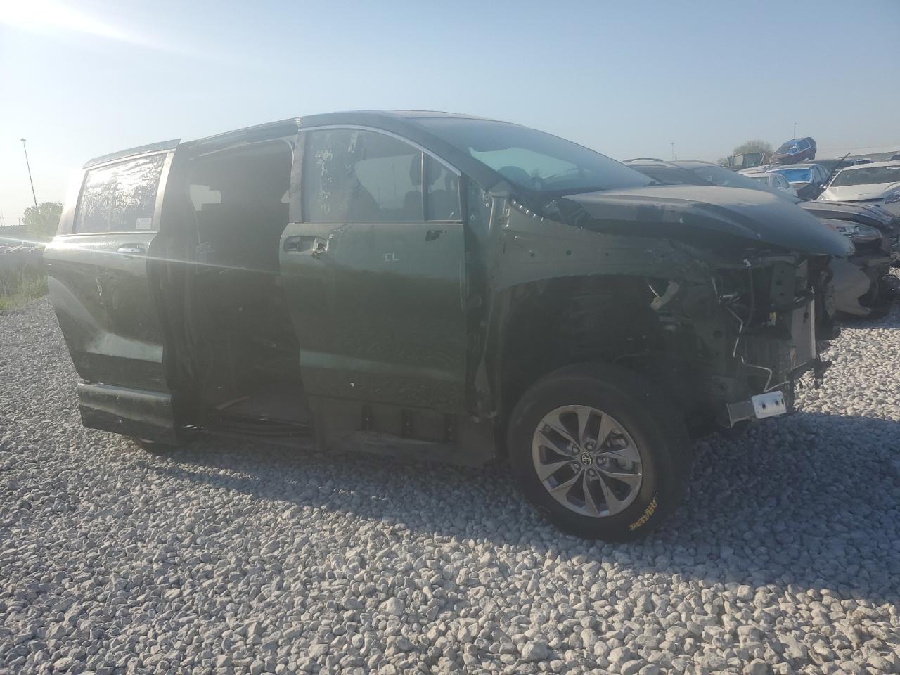 TOYOTA SIENNA 2021 — 5