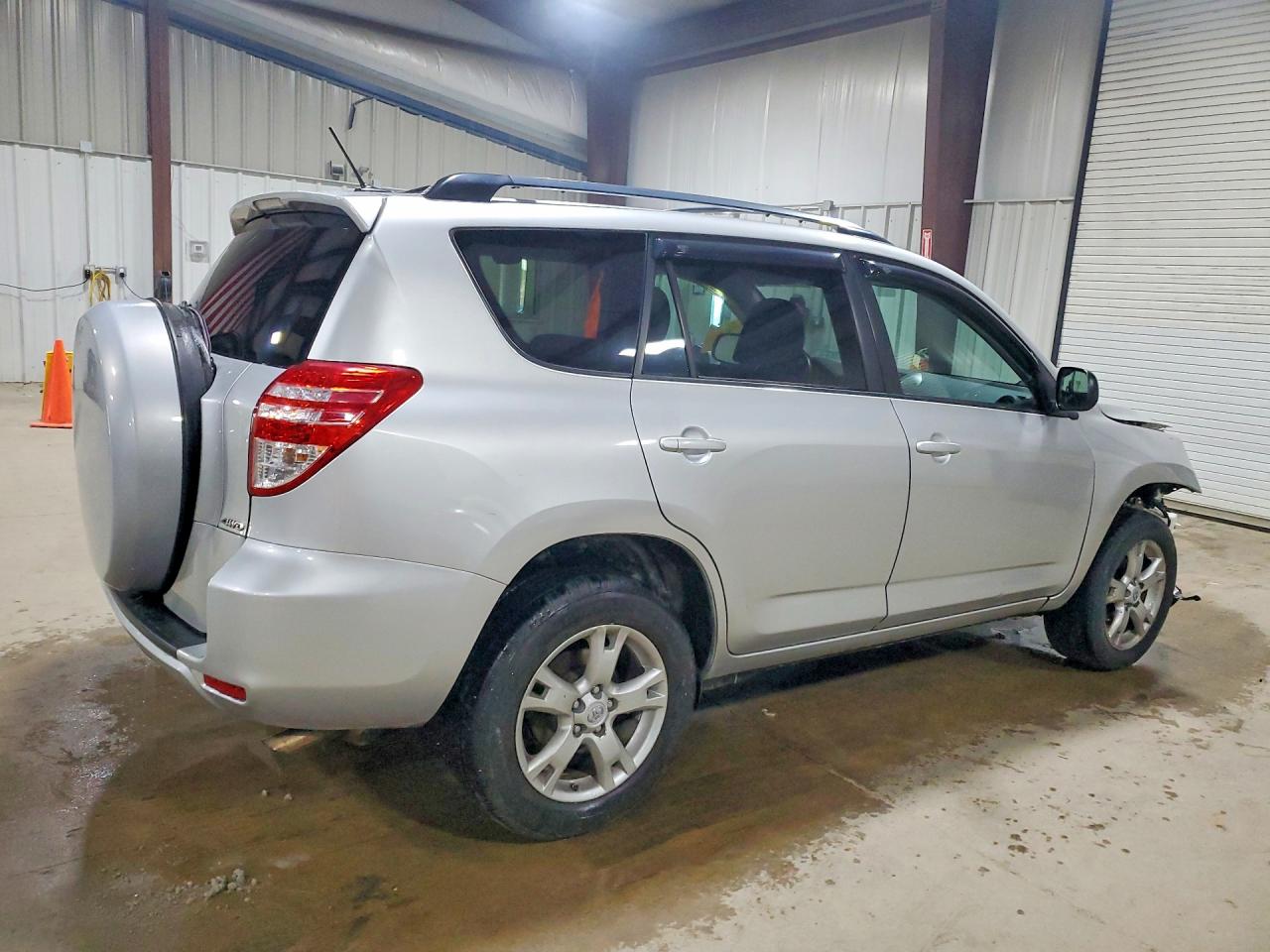 TOYOTA RAV4 2011 — 4