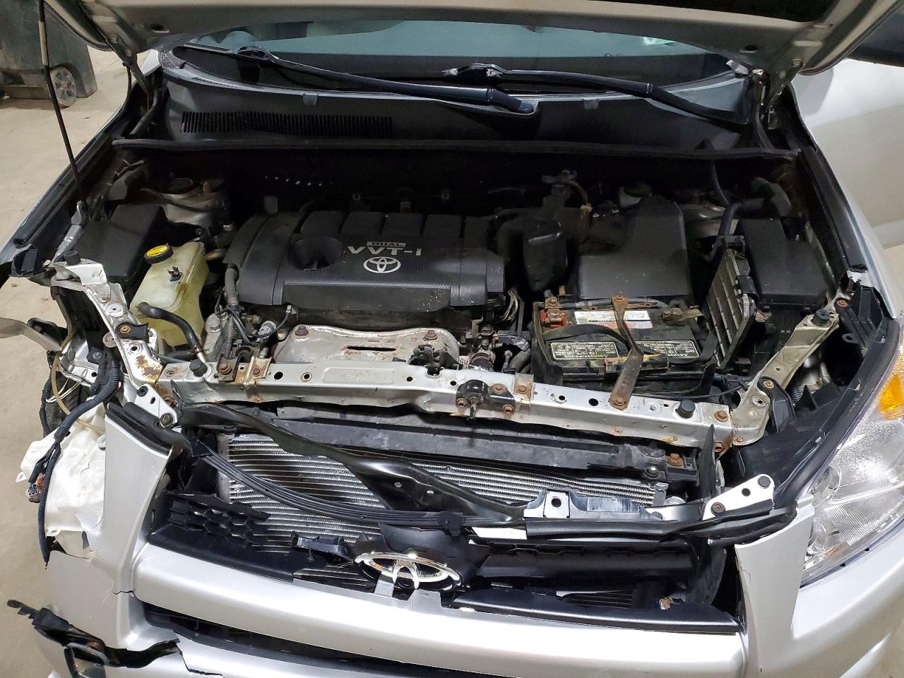 TOYOTA RAV4 2011 — 13