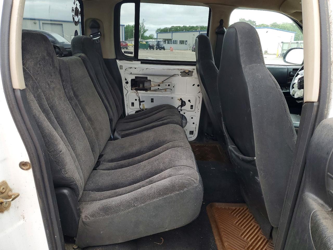 DODGE DAK 2001 — 11