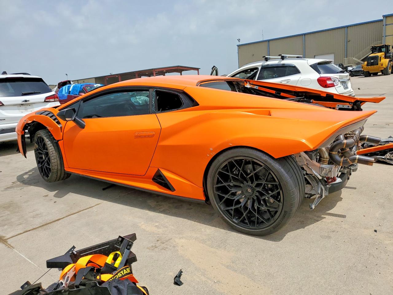 LAMBORGHINI HURACAN 2023 — 3