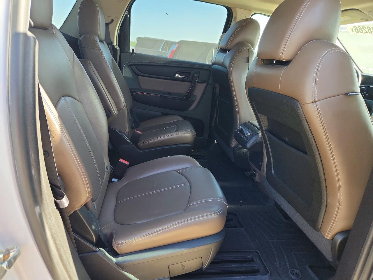 GMC ACADIA 2016 — 12