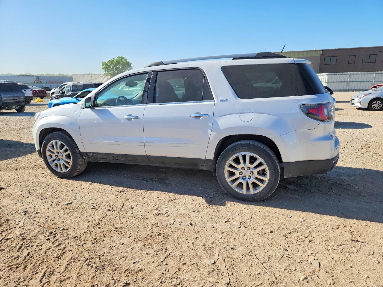 GMC ACADIA 2016 — 3