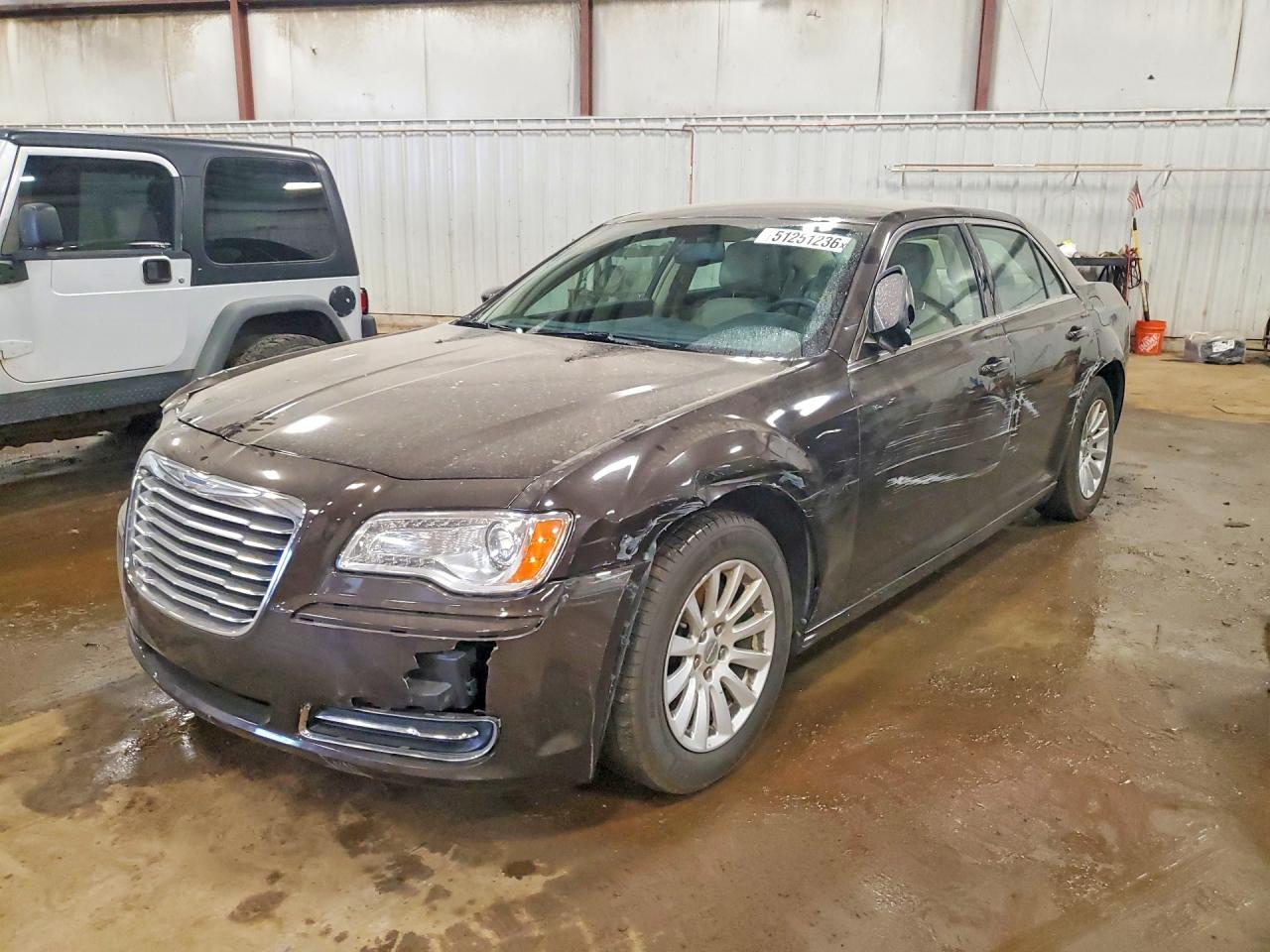CHRYSLER 300 2013 — 2