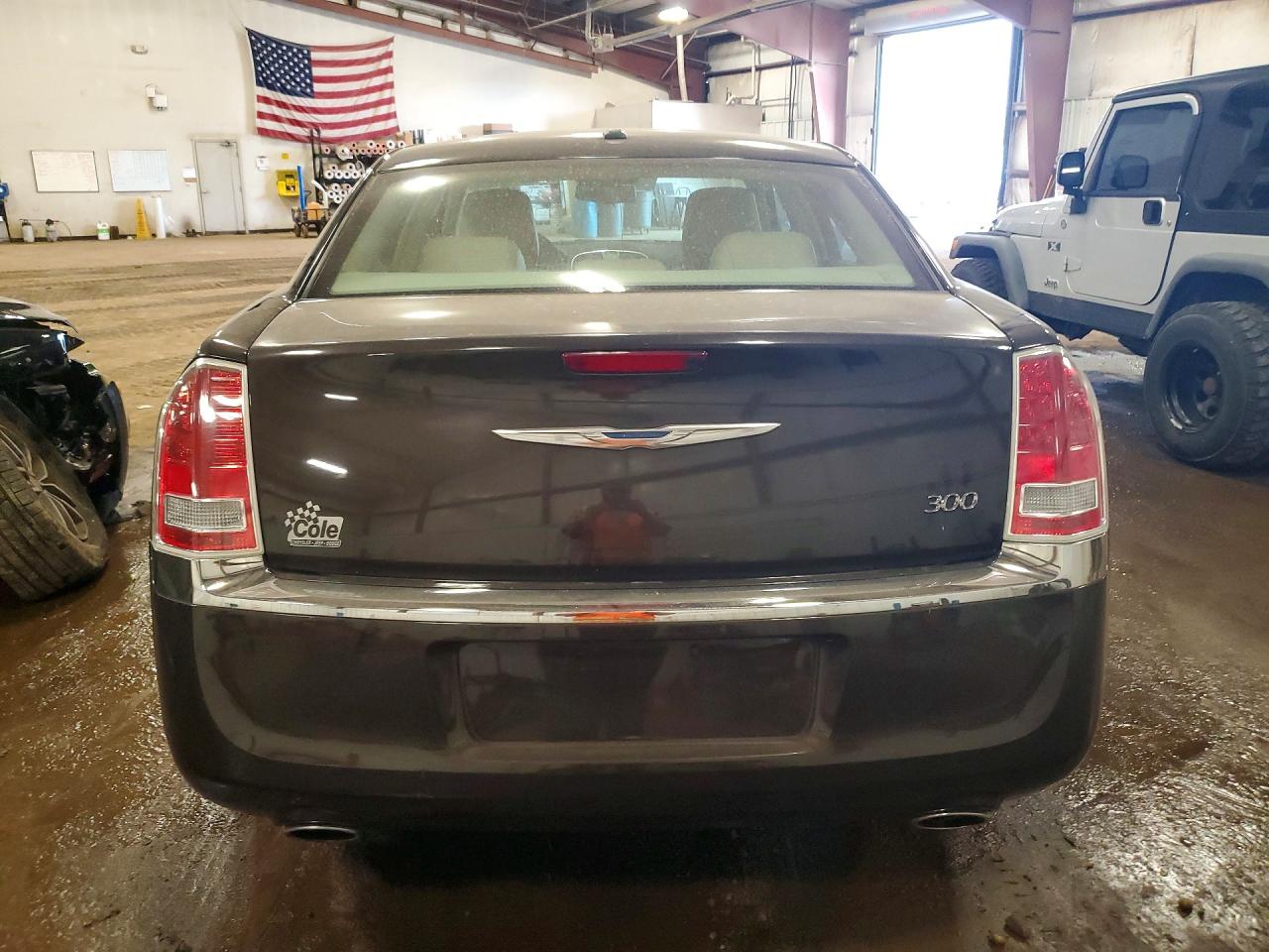CHRYSLER 300 2013 — 7