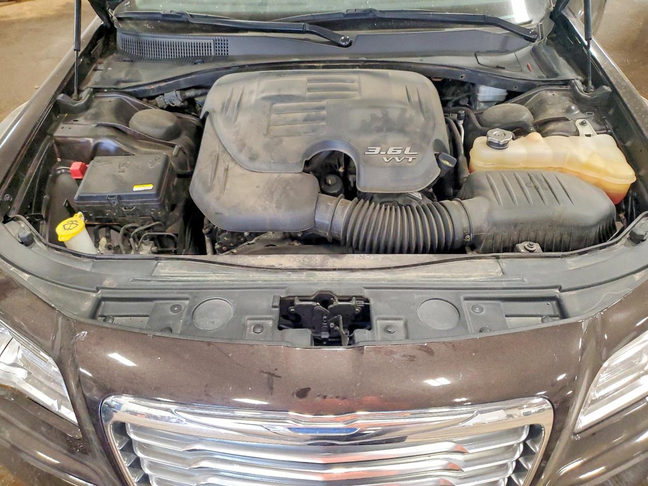 CHRYSLER 300 2013 — 12