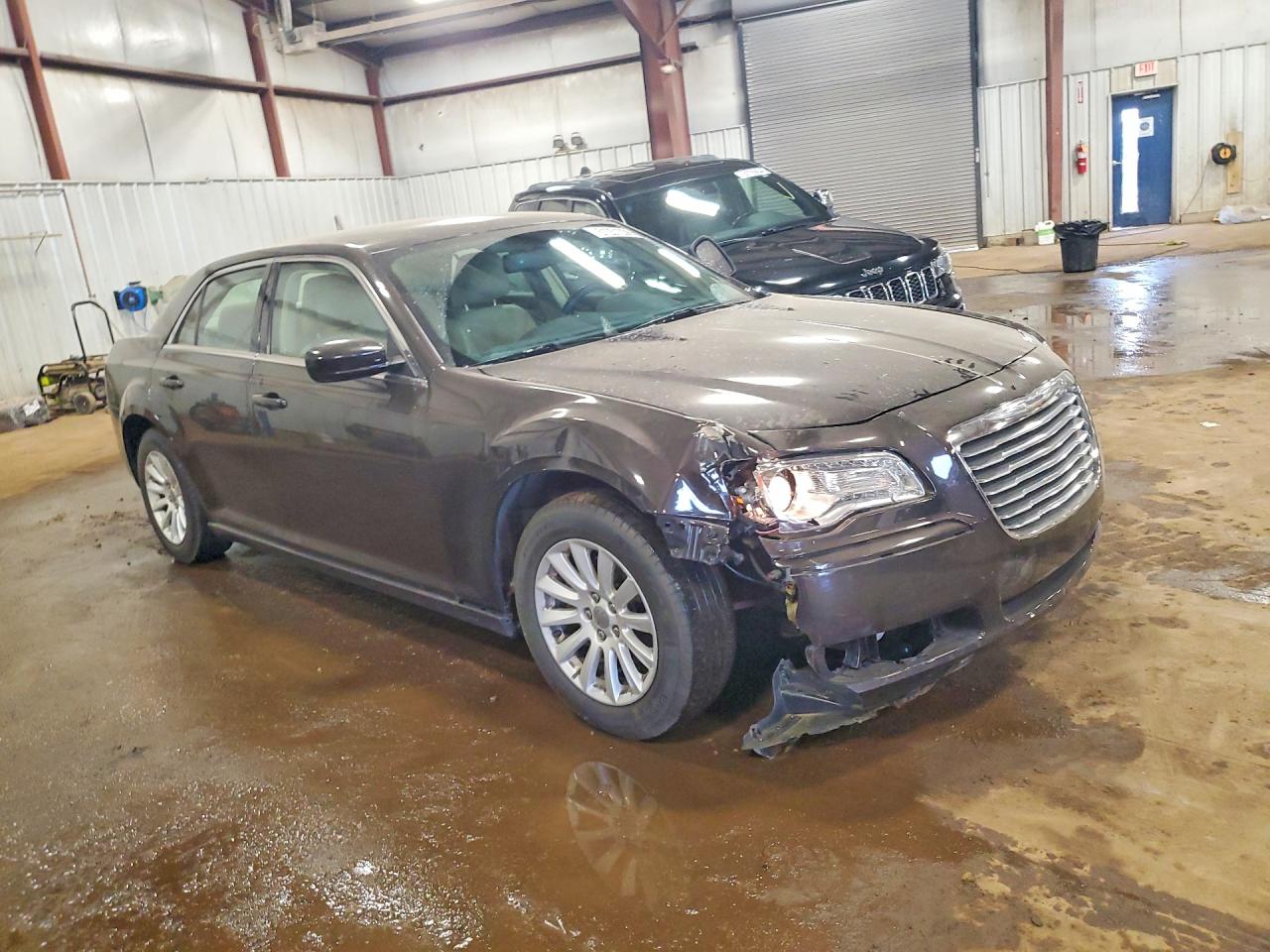 CHRYSLER 300 2013 — 5