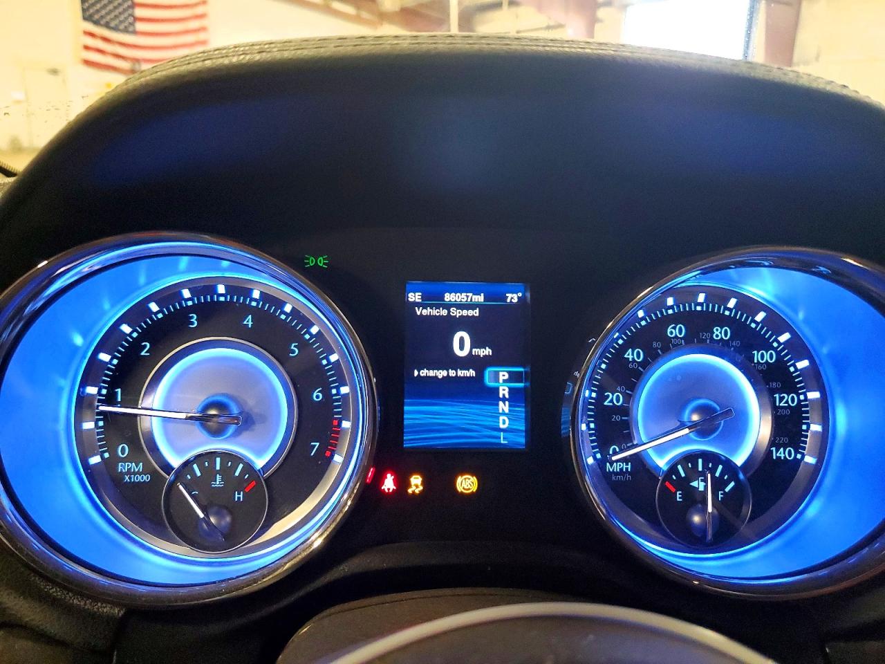 CHRYSLER 300 2013 — 10