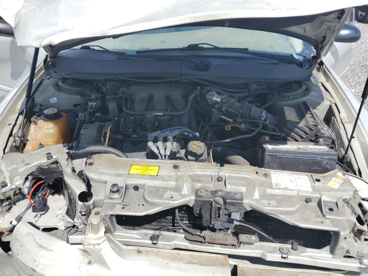 FORD TAURUS 2004 — 12