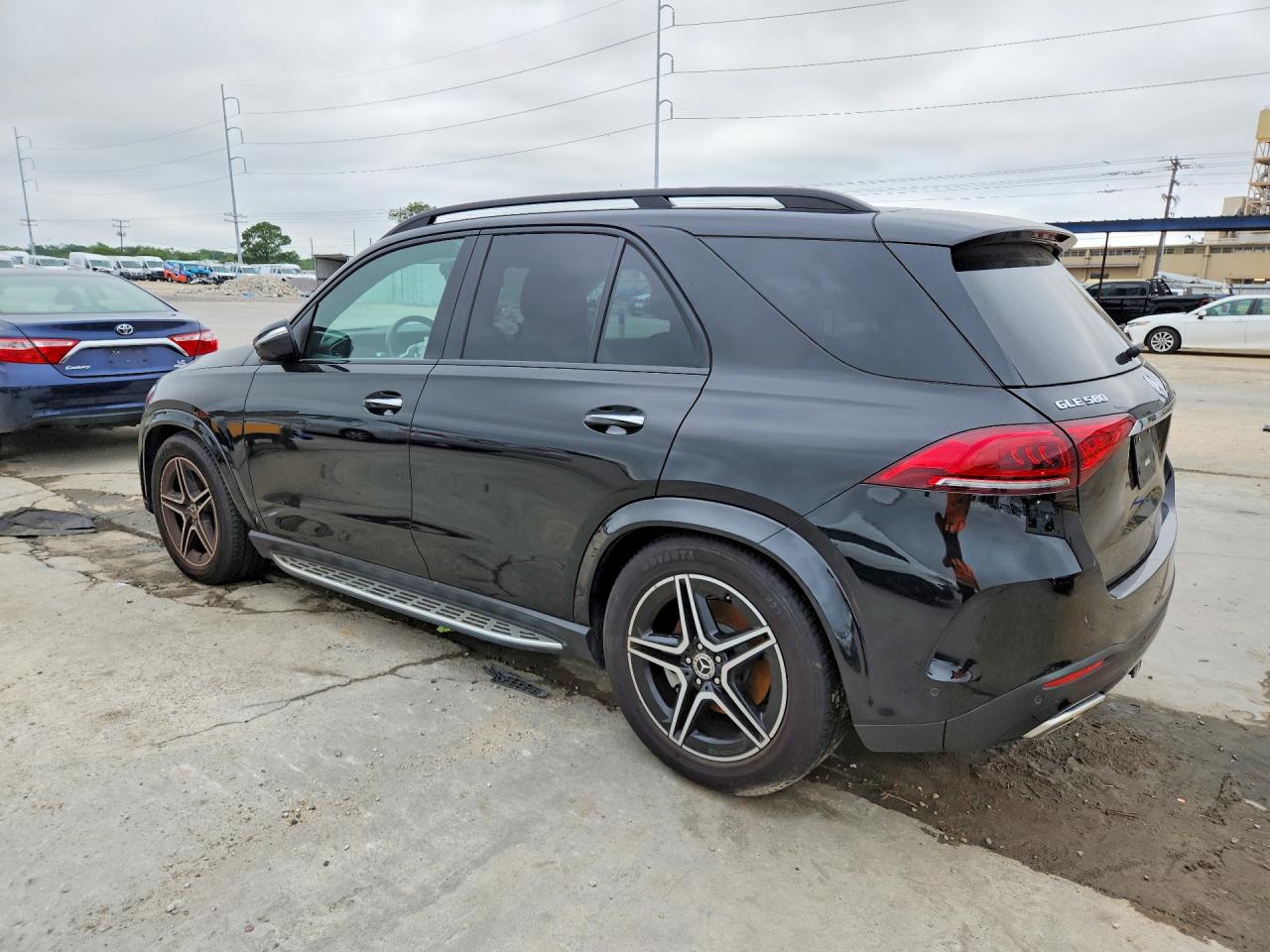 MERCEDES-BENZ GLE 2020 — 3