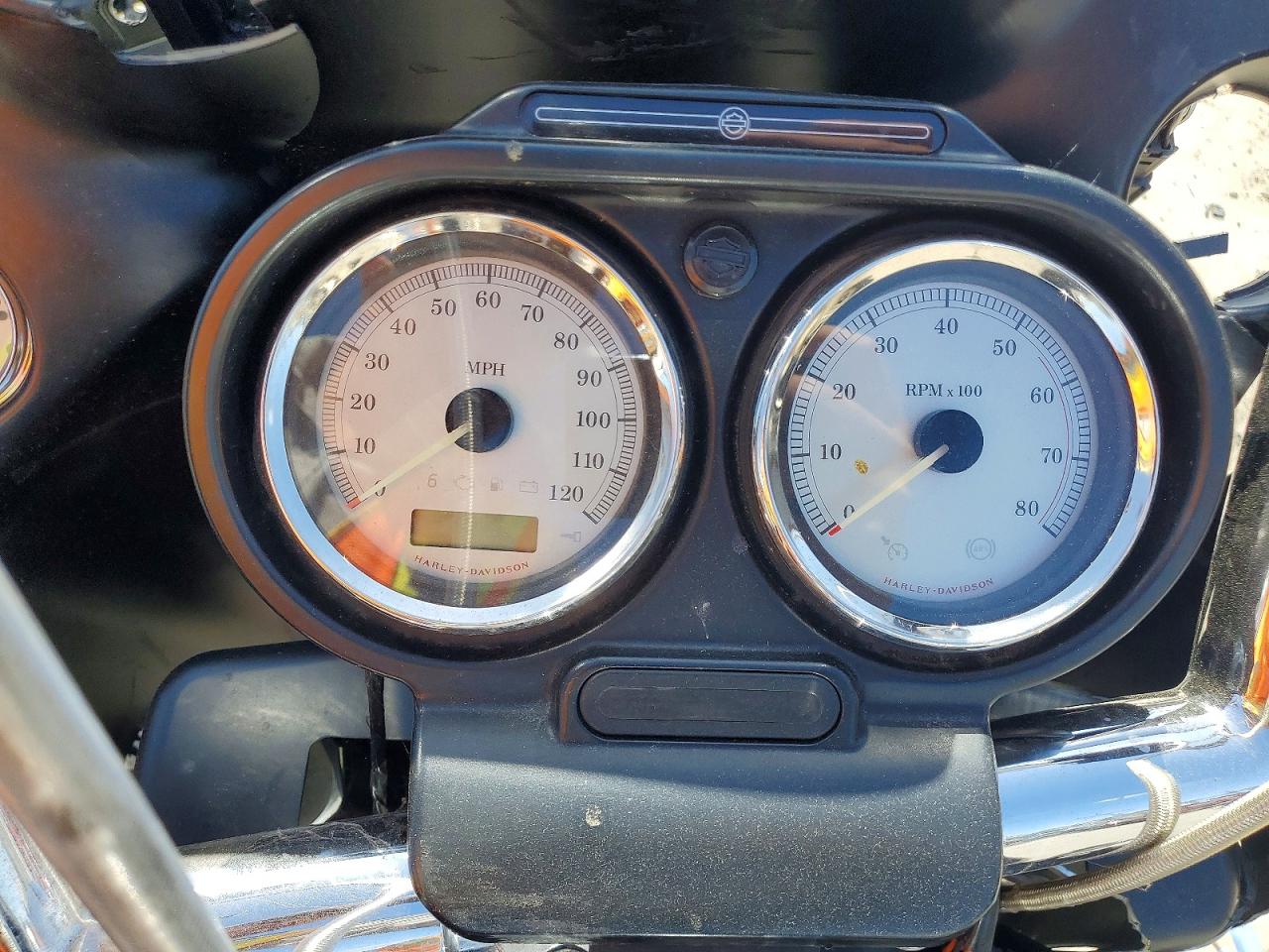 HARLEY-DAVIDSON FLTRX 2013 — 8