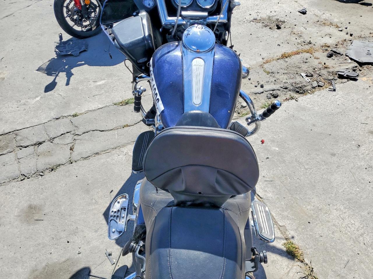 HARLEY-DAVIDSON FLTRX 2013 — 7