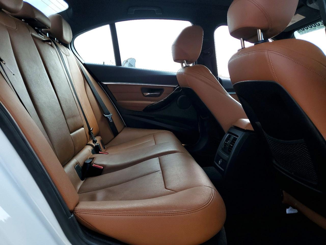 BMW 328 2016 — 11