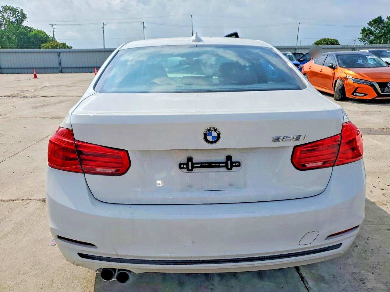 BMW 328 2016 — 7