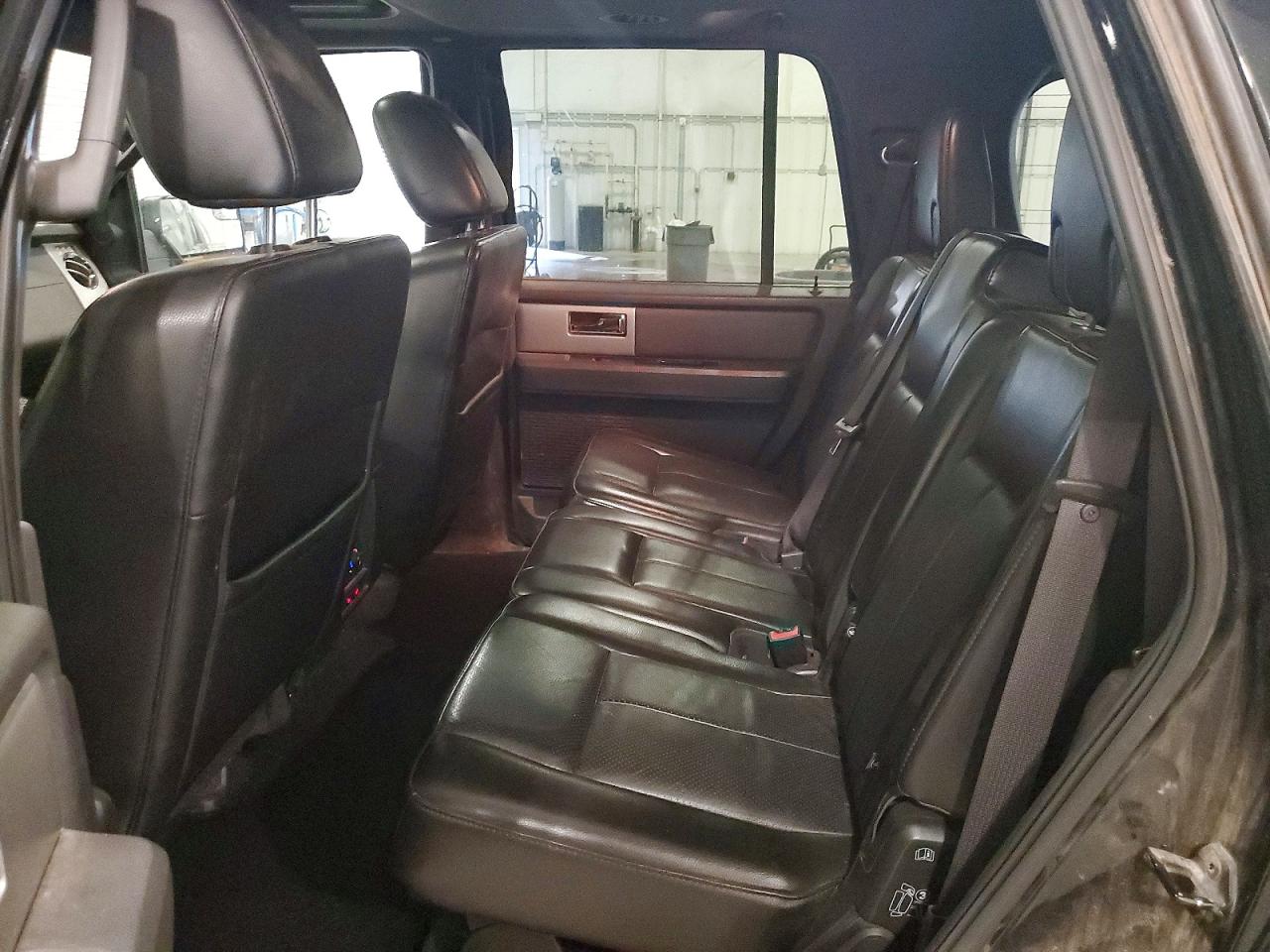 FORD EXPEDITION 2013 — 12