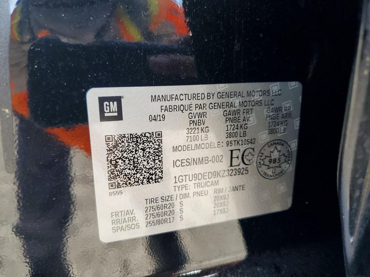 GMC SIERRA 2019 — 13
