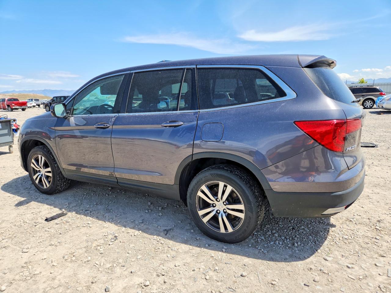 HONDA PILOT 2017 — 3