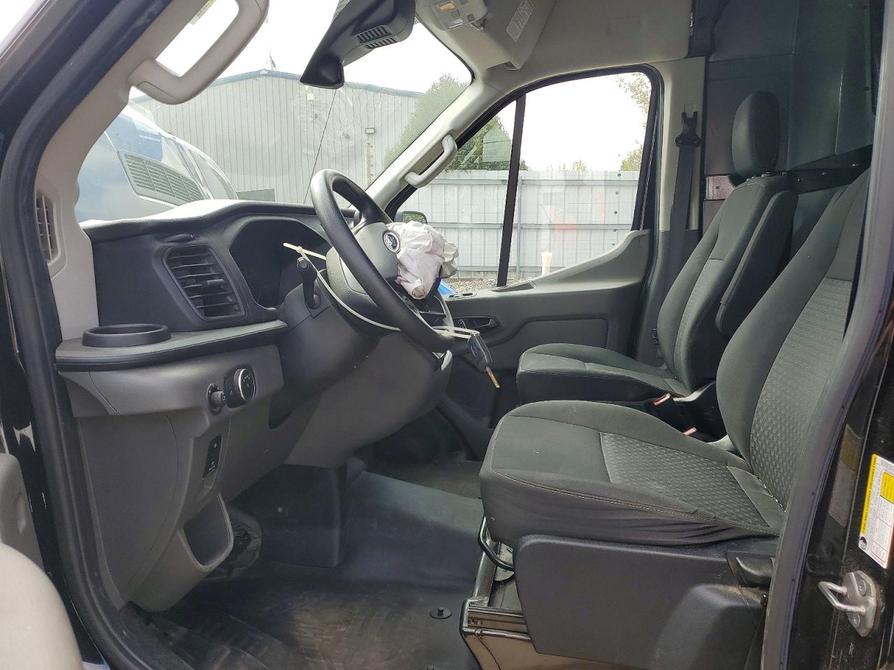 FORD TRANSIT 2022 — 8