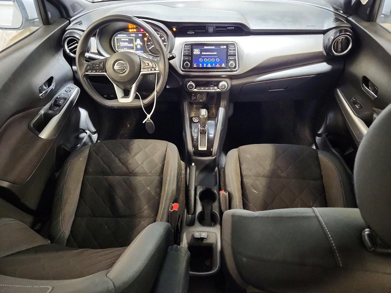 NISSAN KICKS 2020 — 9