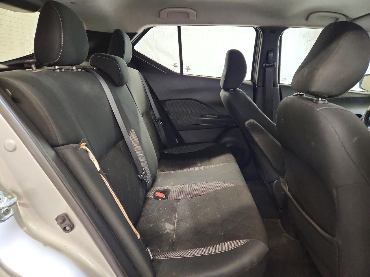 NISSAN KICKS 2020 — 11