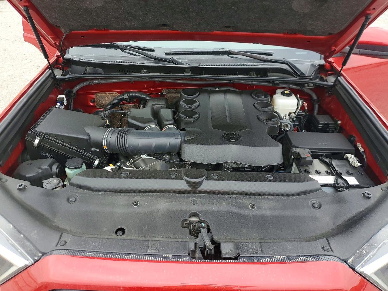 TOYOTA 4RUNNER 2024 — 13