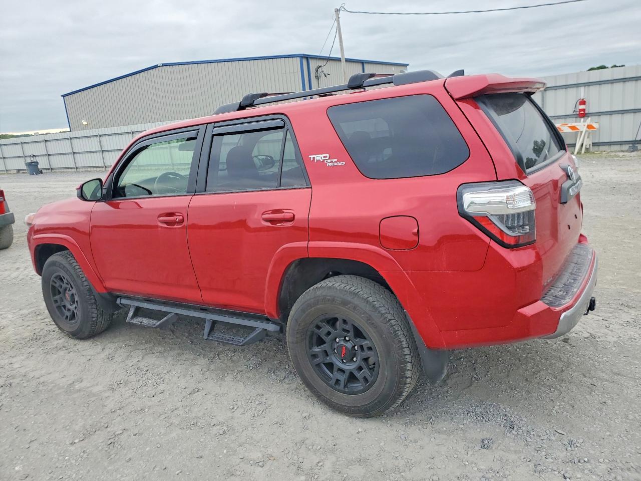 TOYOTA 4RUNNER 2024 — 3