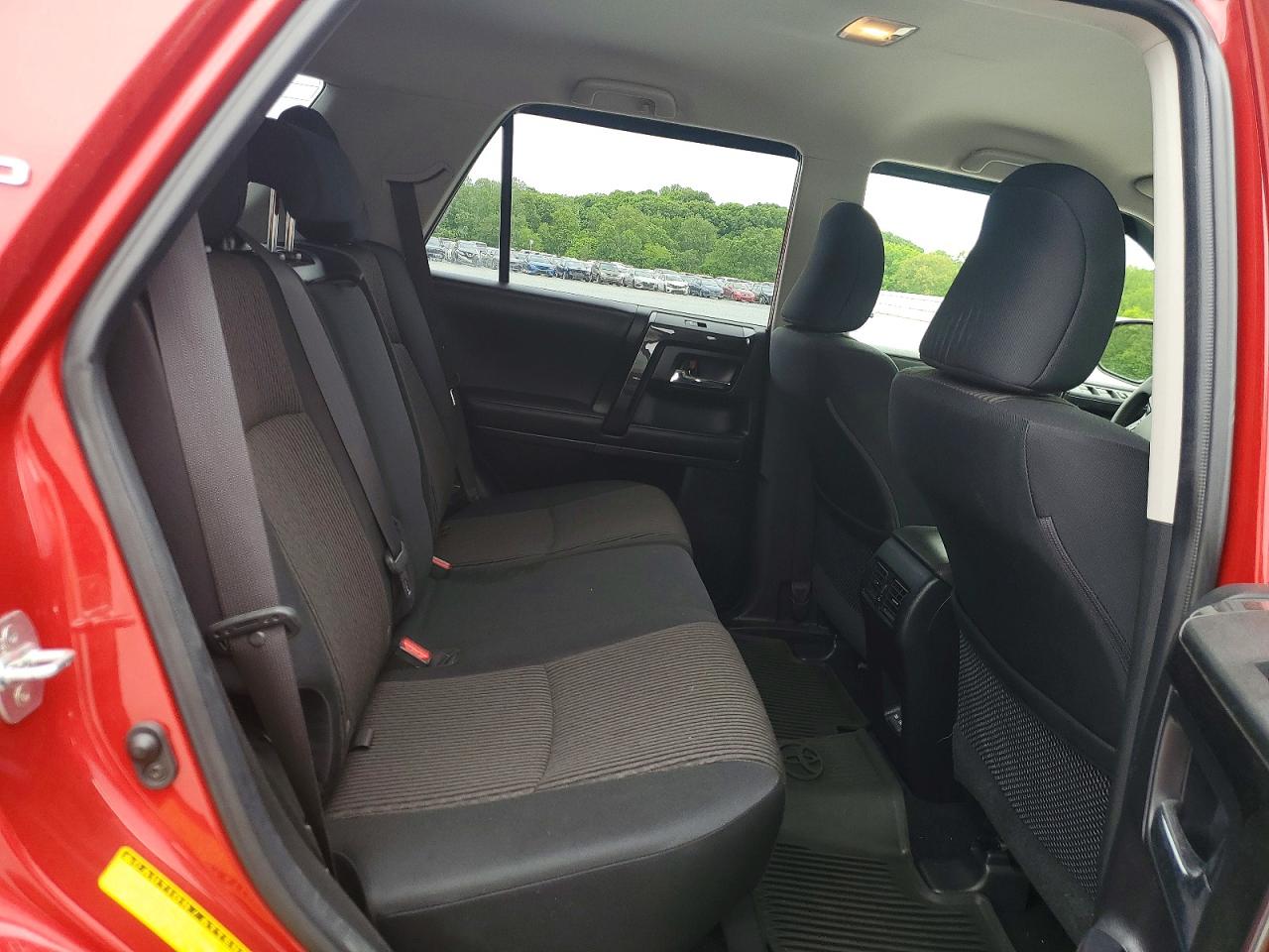 TOYOTA 4RUNNER 2024 — 12