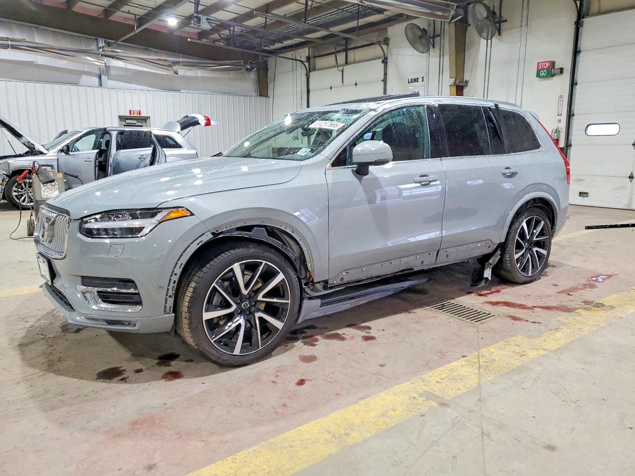 VOLVO XC90 2024 — 2