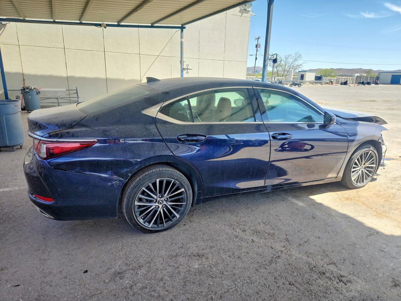LEXUS ES 350 2022 — 4