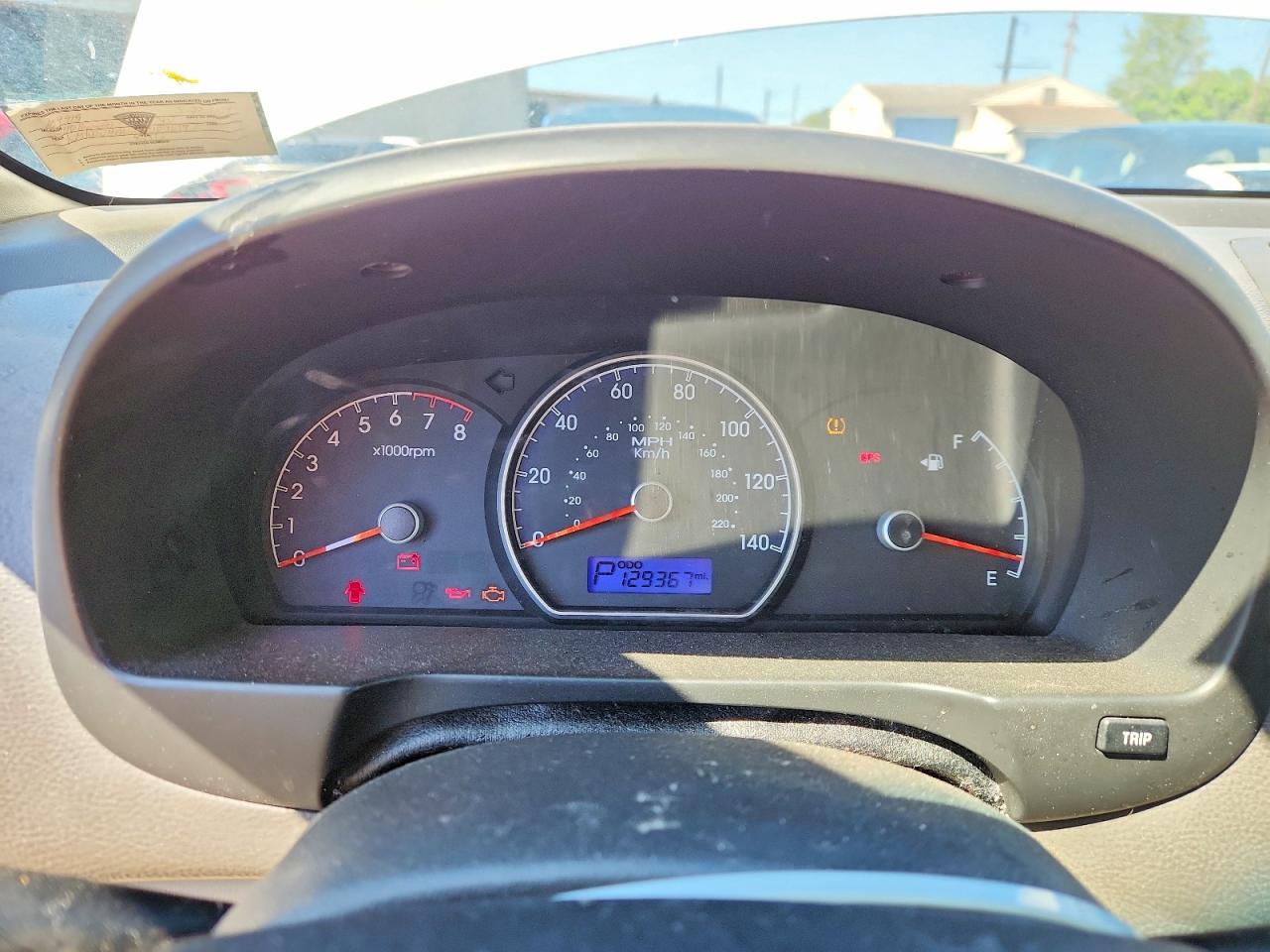 HYUNDAI ELANTRA 2010 — 10