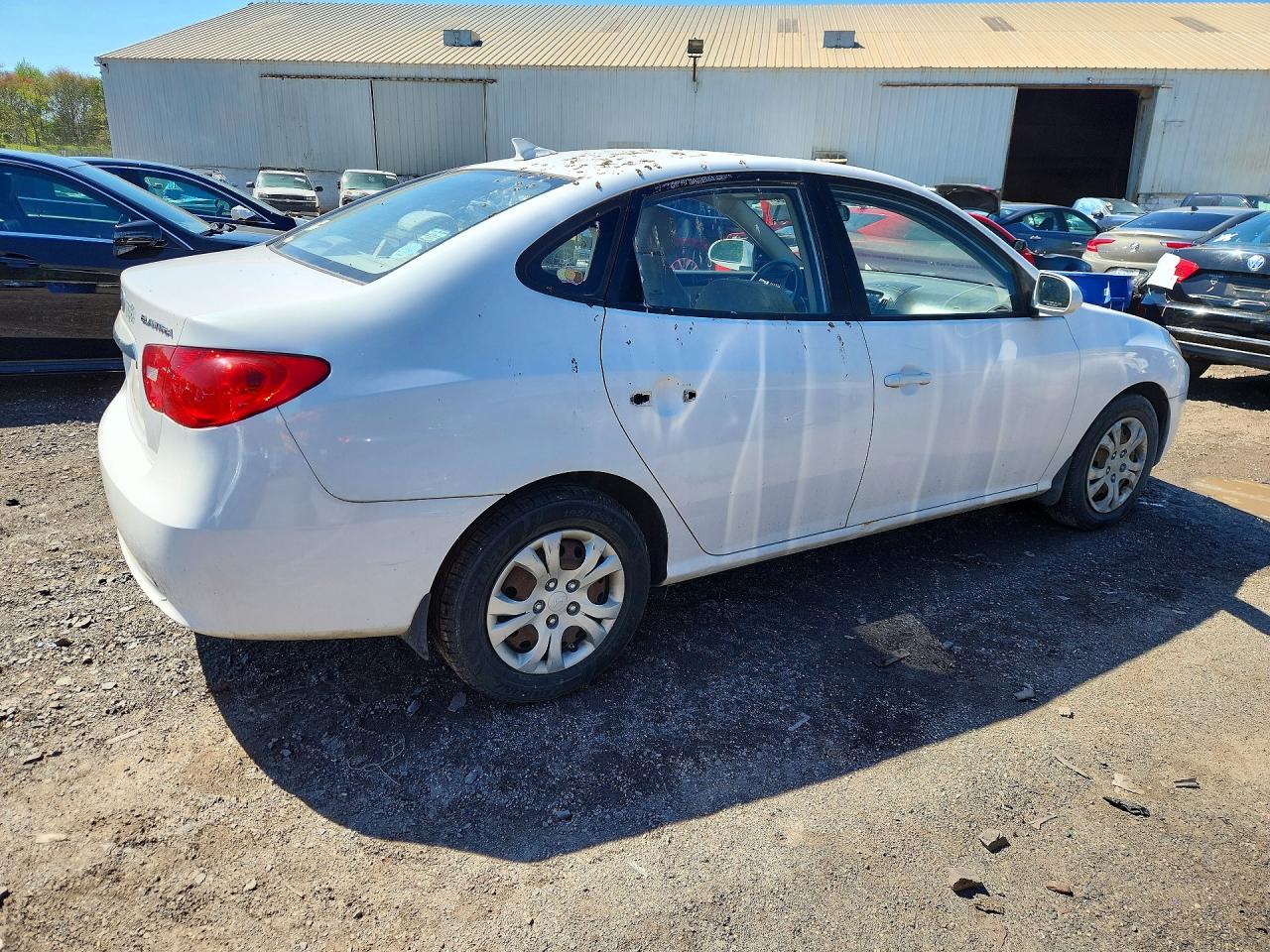 HYUNDAI ELANTRA 2010 — 4