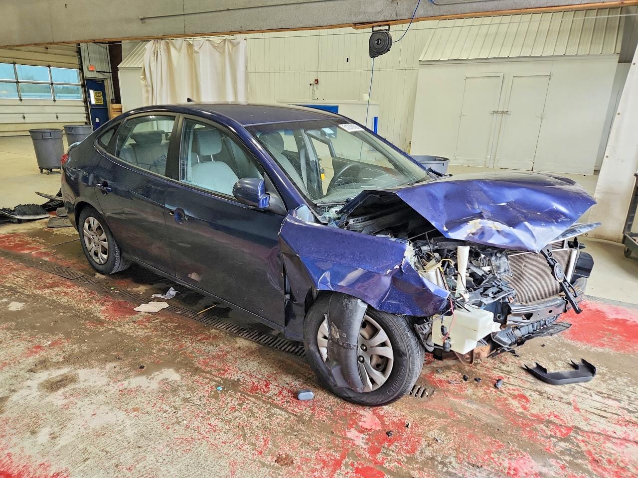 HYUNDAI ELANTRA 2010 — 5
