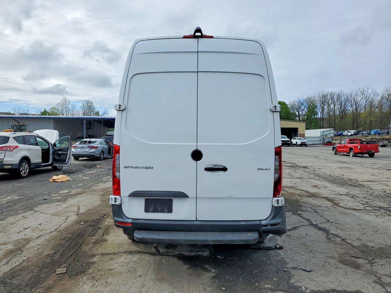 MERCEDES-BENZ SPRINTER 2023 — 7