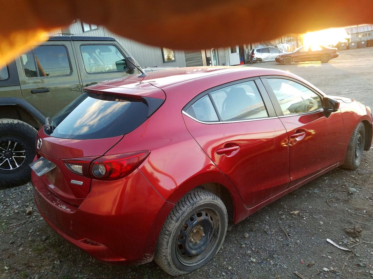 MAZDA 3 2018 — 4