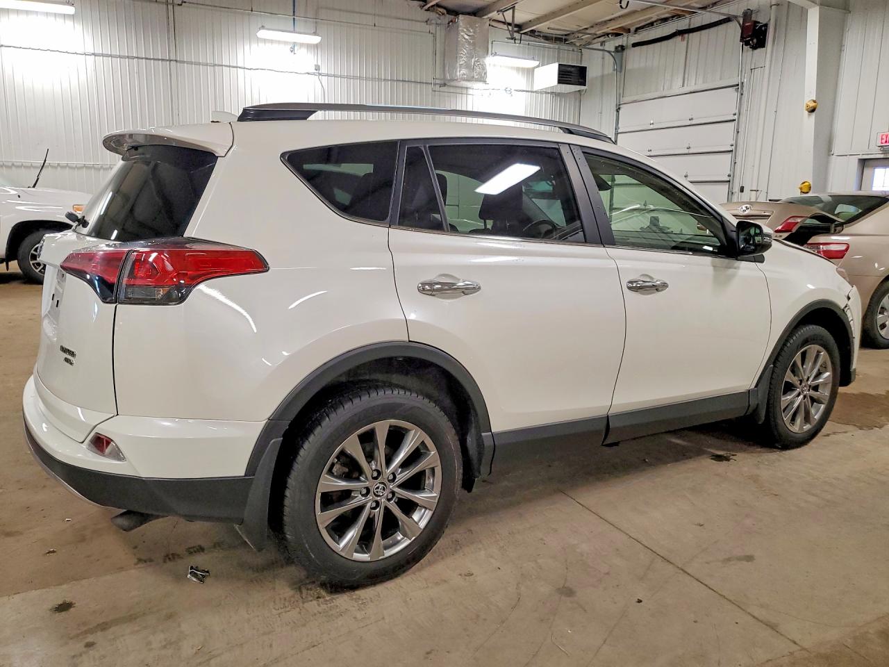 TOYOTA RAV4 2018 — 4