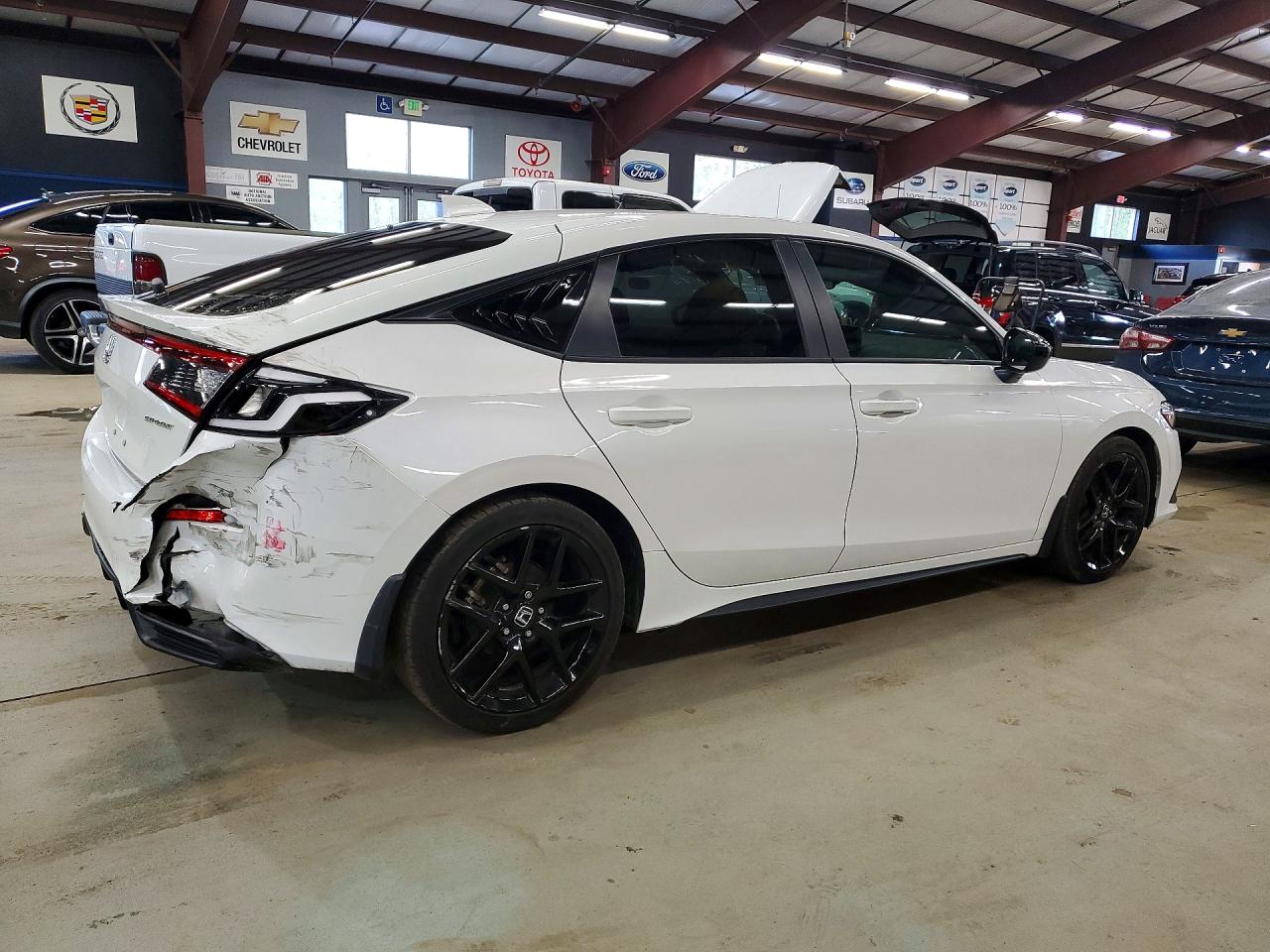 HONDA CIVIC 2024 — 4