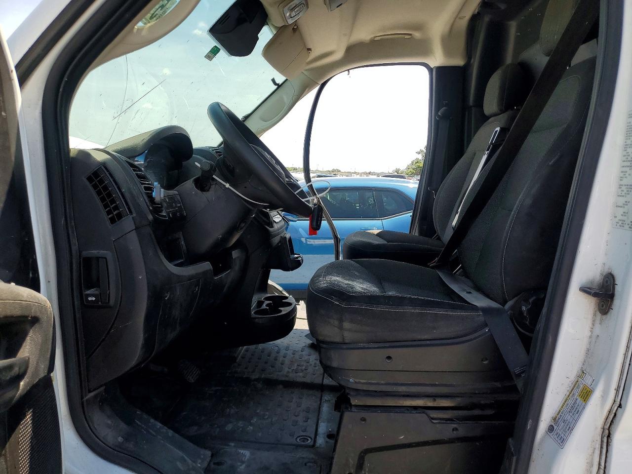 RAM PROMASTER 1500 2023 — 8