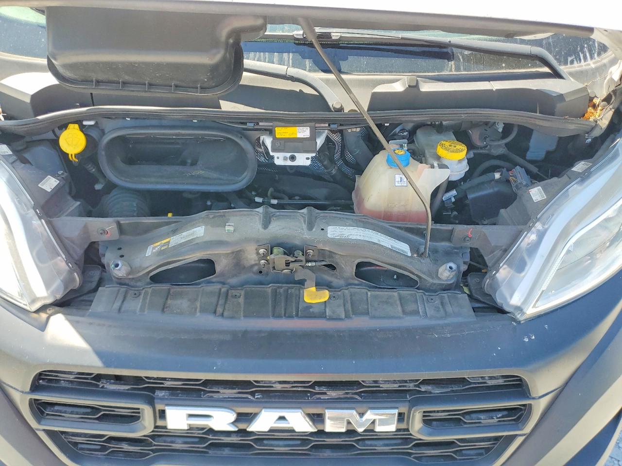 RAM PROMASTER 1500 2023 — 12