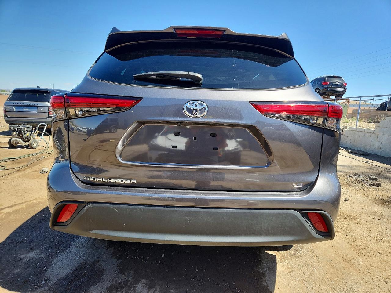 TOYOTA HIGHLANDER 2023 — 7