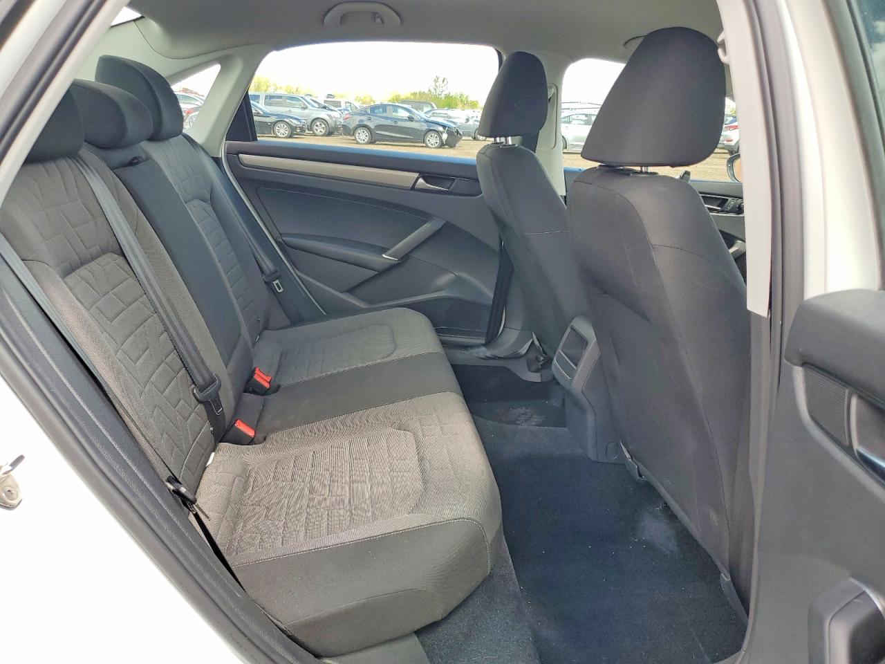 VOLKSWAGEN PASSAT 2020 — 11