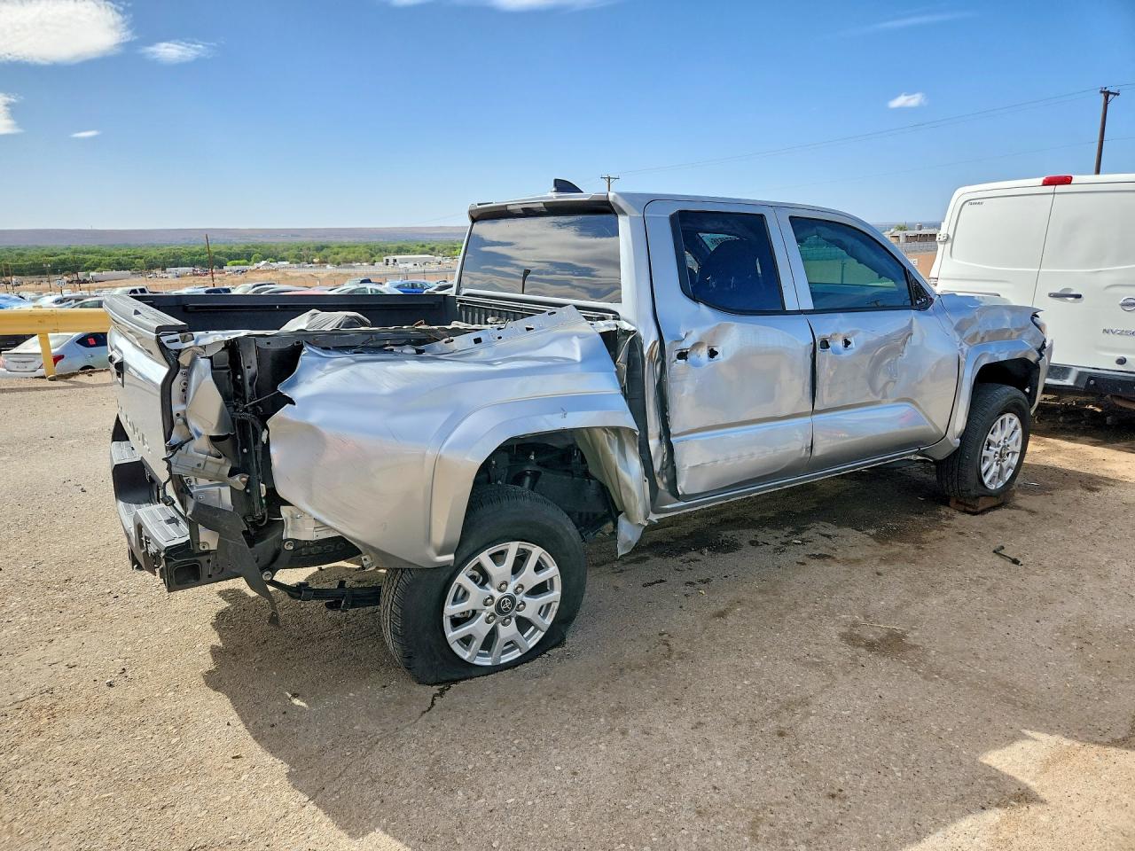 TOYOTA TACOMA 2025 — 4