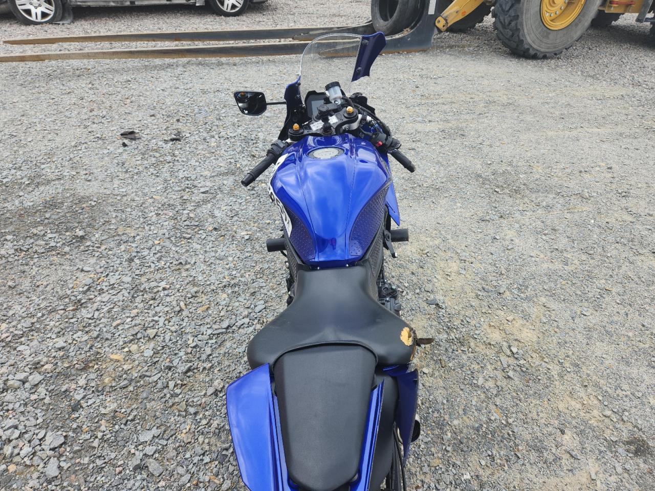 YAMAHA YZFR7 2023 — 7