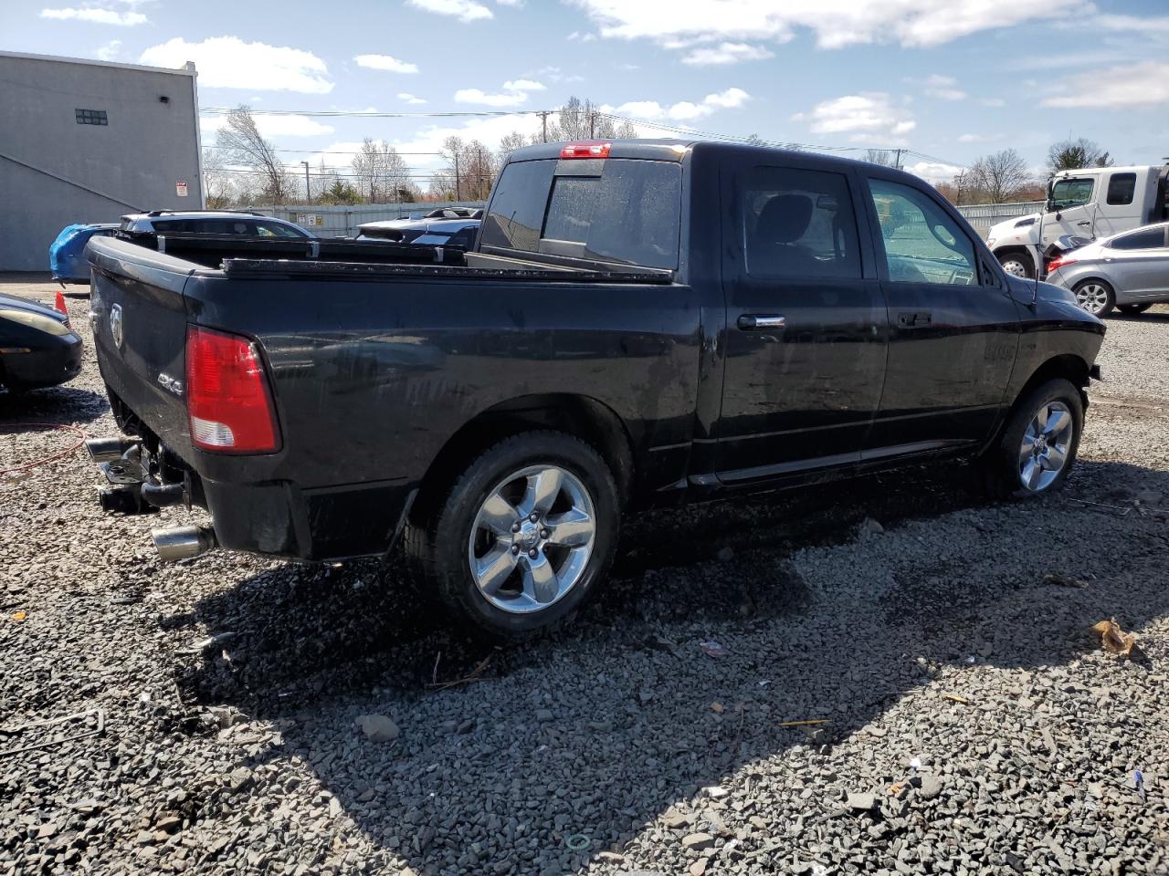 RAM 1500 2017 — 4