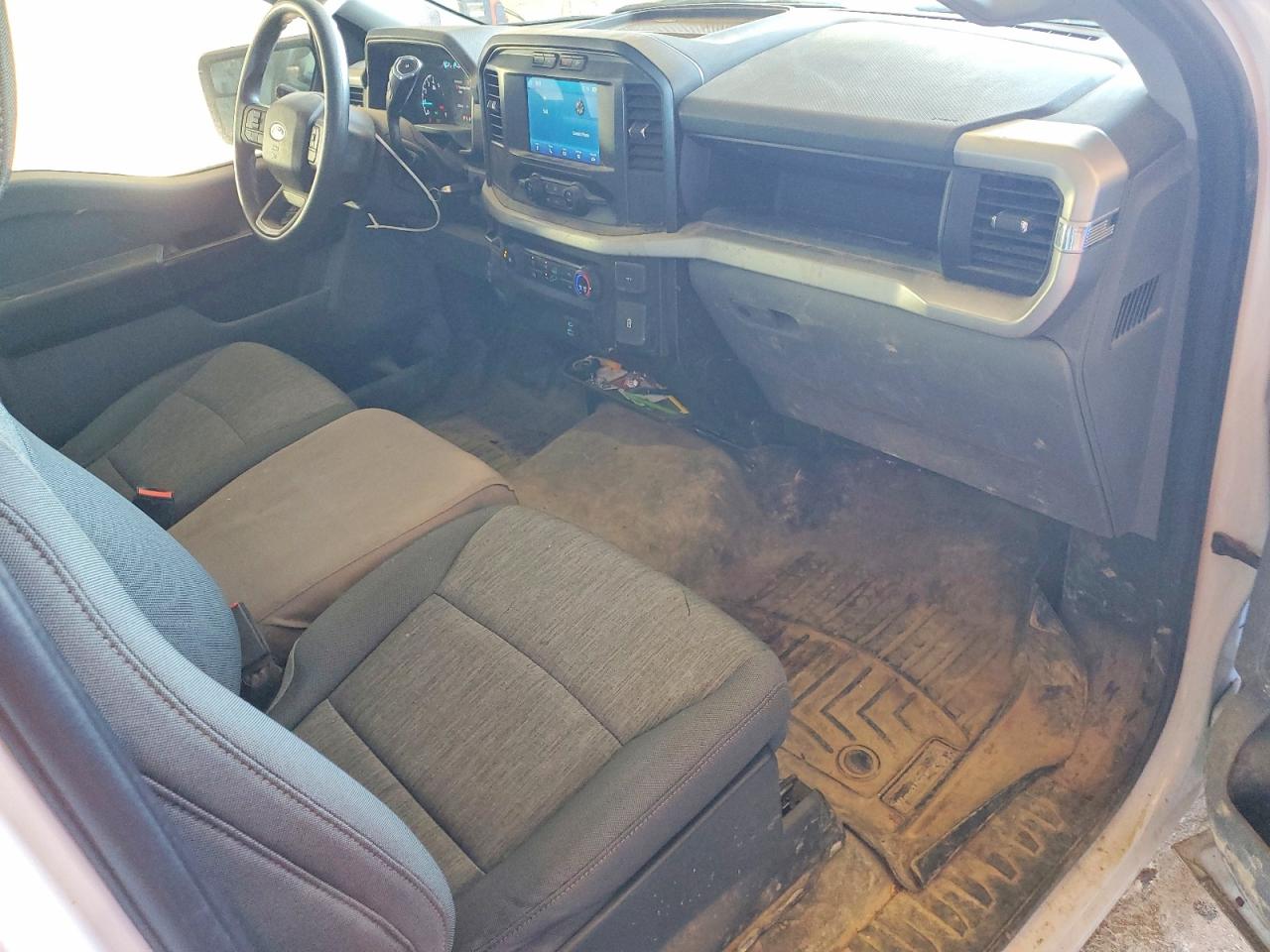FORD F150 2022 — 11
